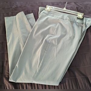JM Collection slim leg ankle pant, NWT